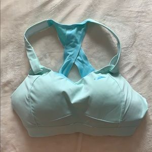 Brooks adjustable strap sports bra